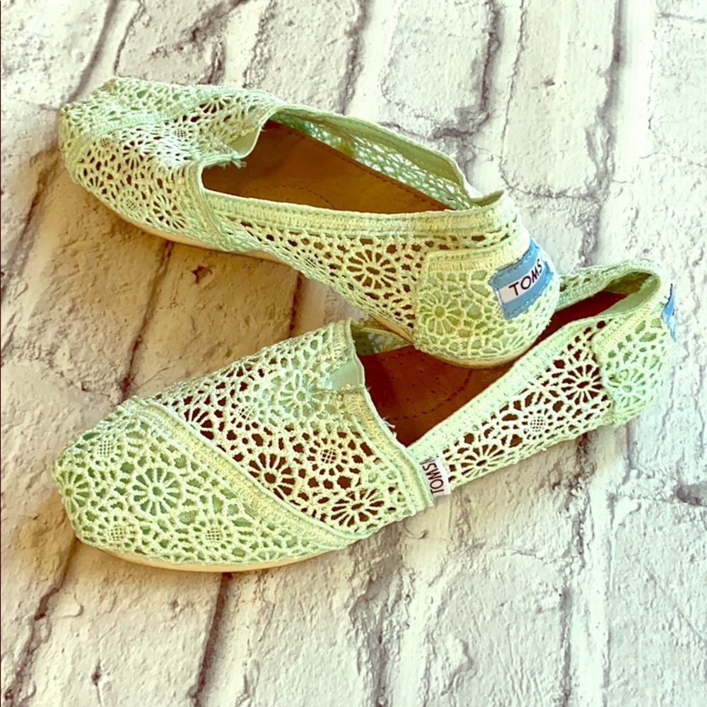 Toms